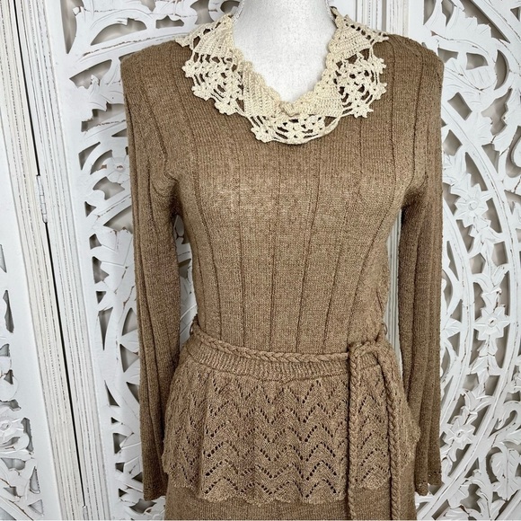 Vintage Tan Crochet Dress - Picture 5 of 9
